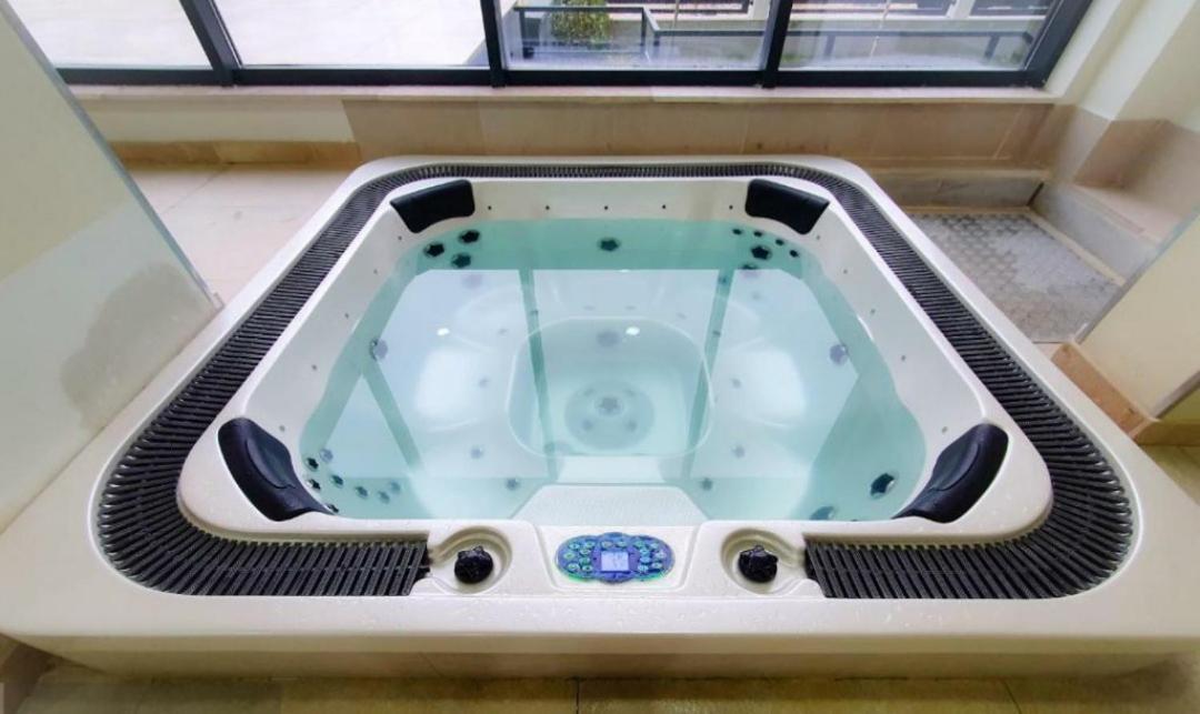Alezzi Luxury Apartment Spa Resort Piscina Incalzita Sauna Parking ナボダリ エクステリア 写真